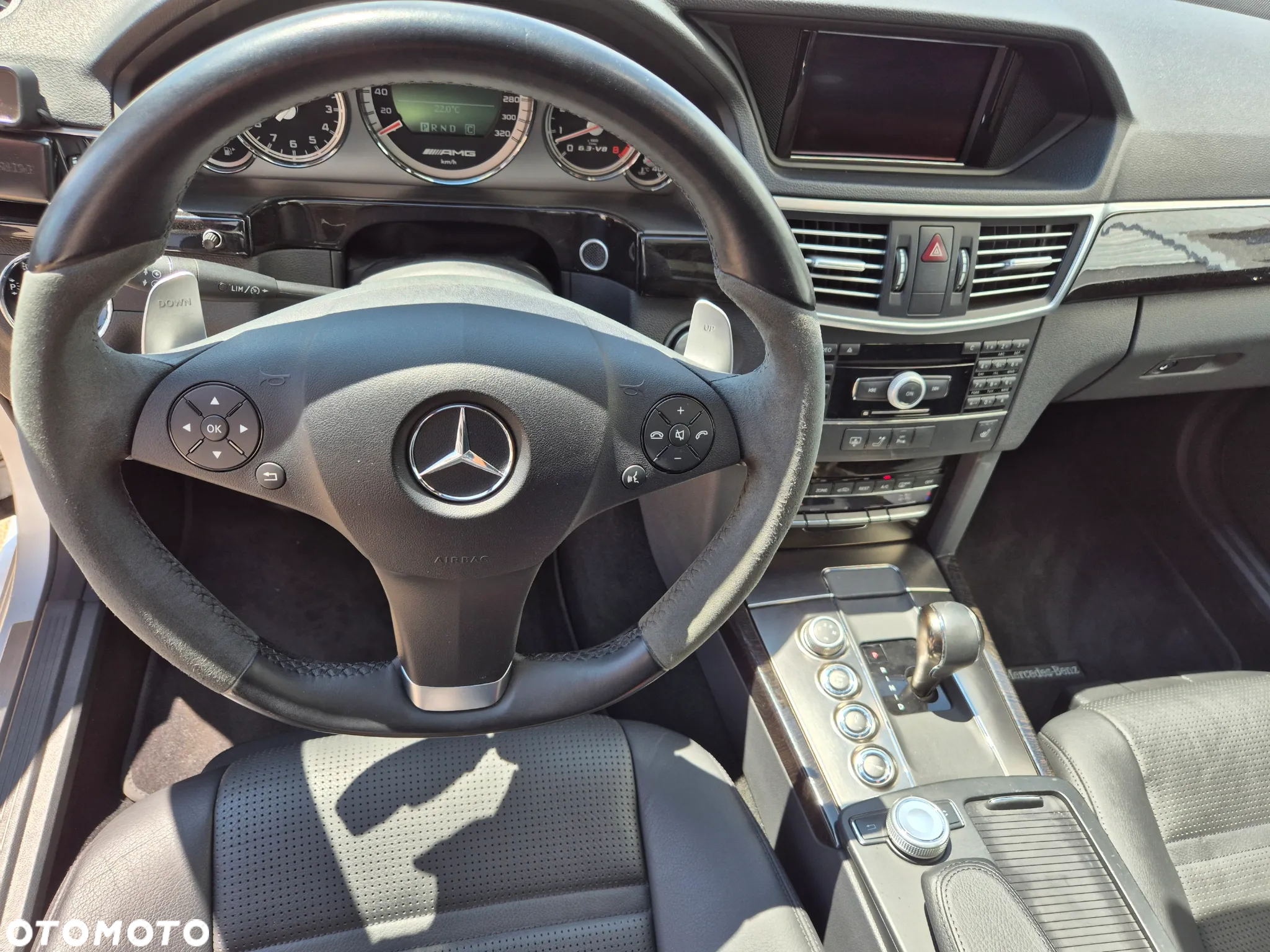 Mercedes-Benz Klasa E 63 AMG - 16