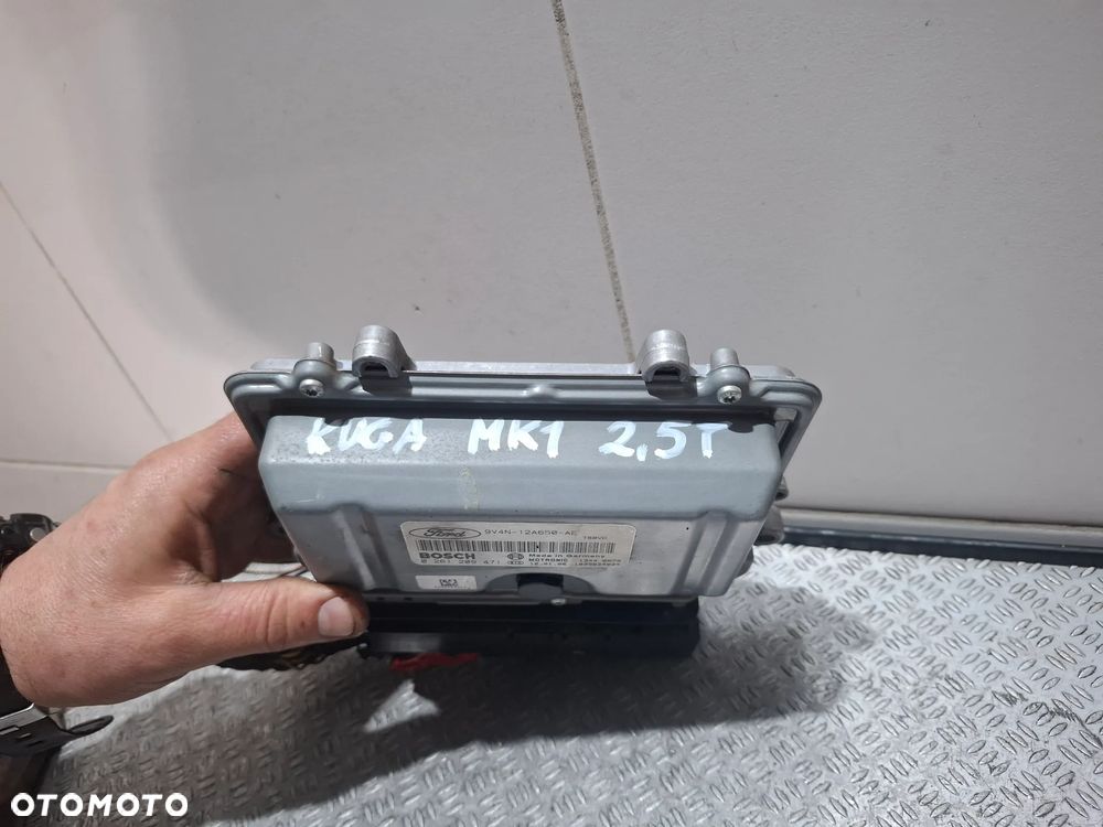 Komputer sterownik silnika 2,5 T  Ford Kuga MK1 2012 rok nr 9V4N12A650AE - 2
