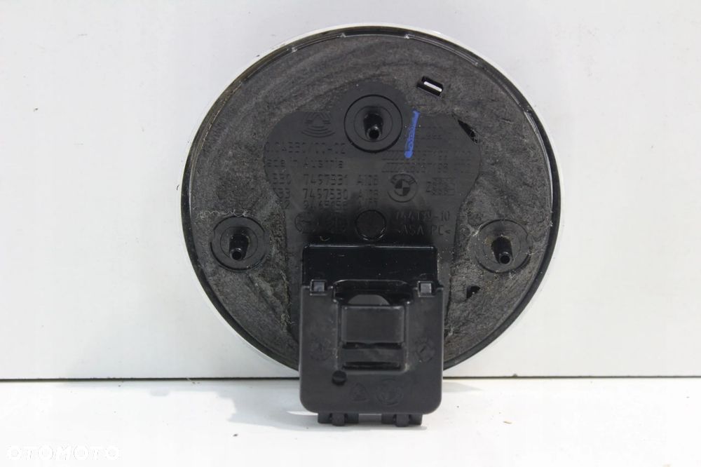 ZNACZEK EMBLEMAT TYŁ BMW M4 G82 POD KAMERE CAŁY 7887220 - 2