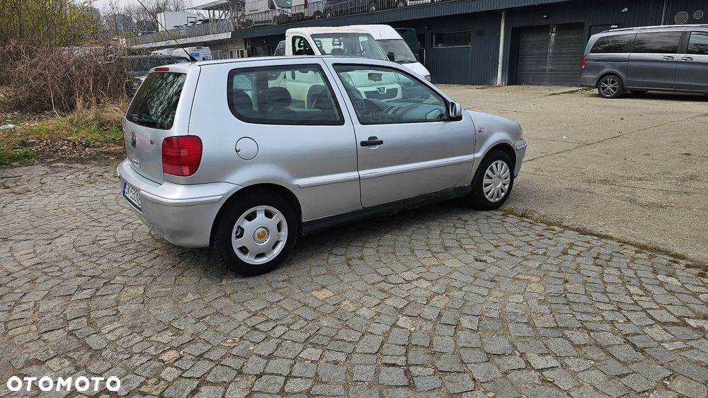 Volkswagen Polo 1.4 Comfortline - 4