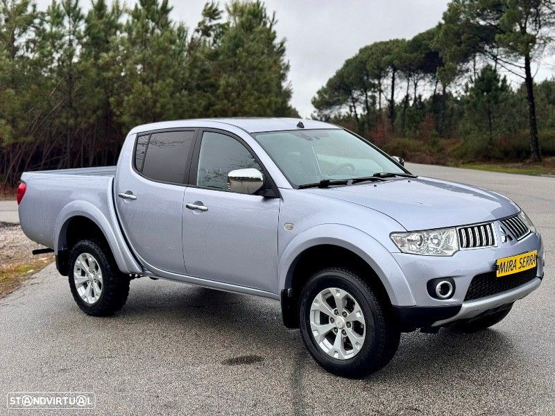 Mitsubishi L200 2.5 DI-D CD Invite AC 4WD - 8