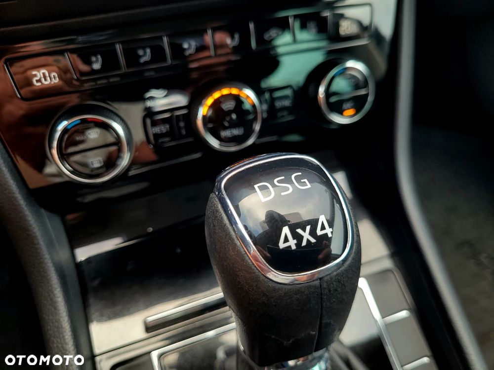 Skoda Superb 2.0 TDI 4x4 L&K DSG - 15