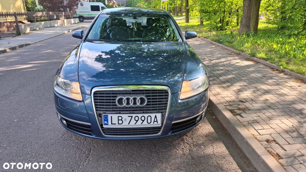 Audi A6 Limousine 2.4 - 2
