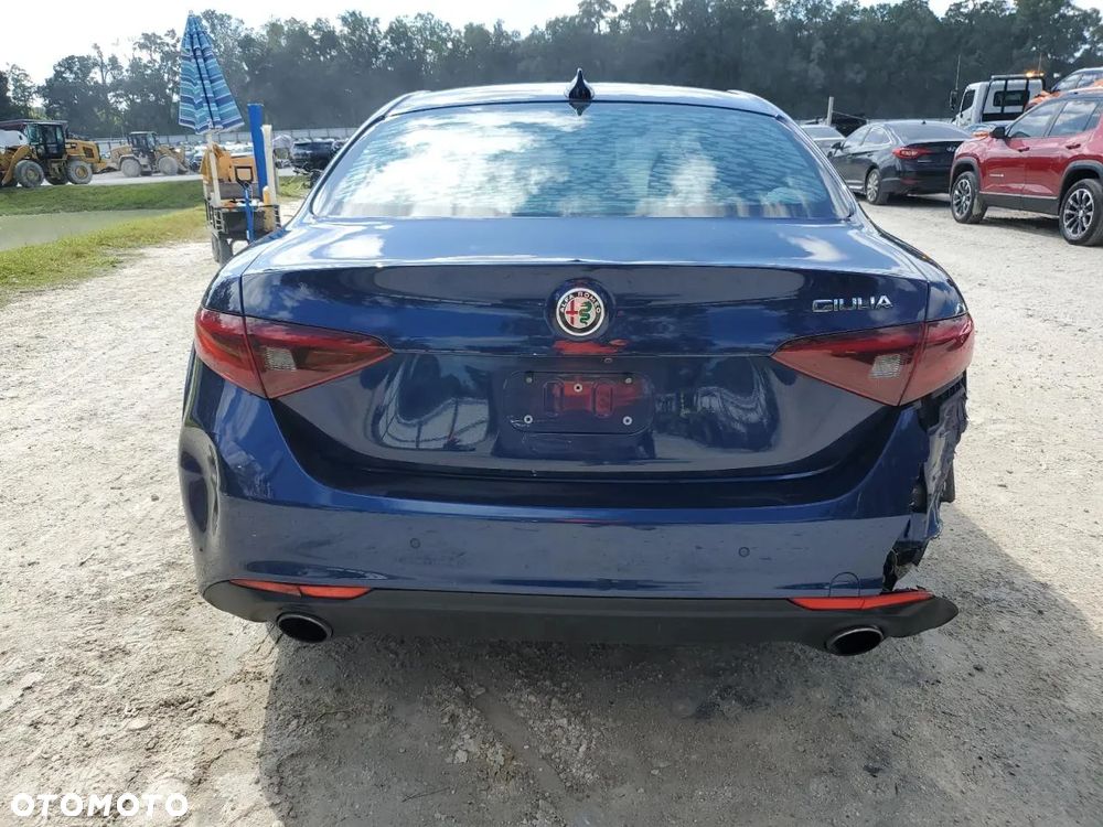 Alfa Romeo Giulia 2.0 Turbo Veloce - 6