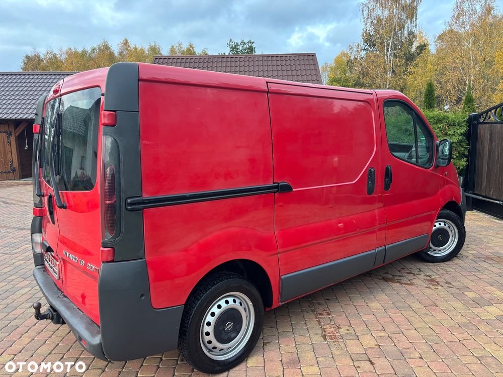 Opel Vivaro - 17