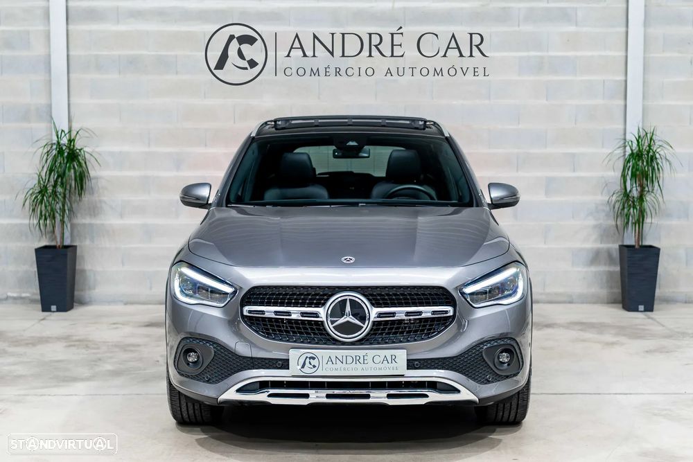 Mercedes-Benz GLA 250 e 8G-DCT Progressive — fotografia 4