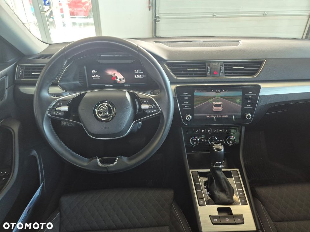 Skoda Superb 2.0 TDI SCR Ambition DSG - 24