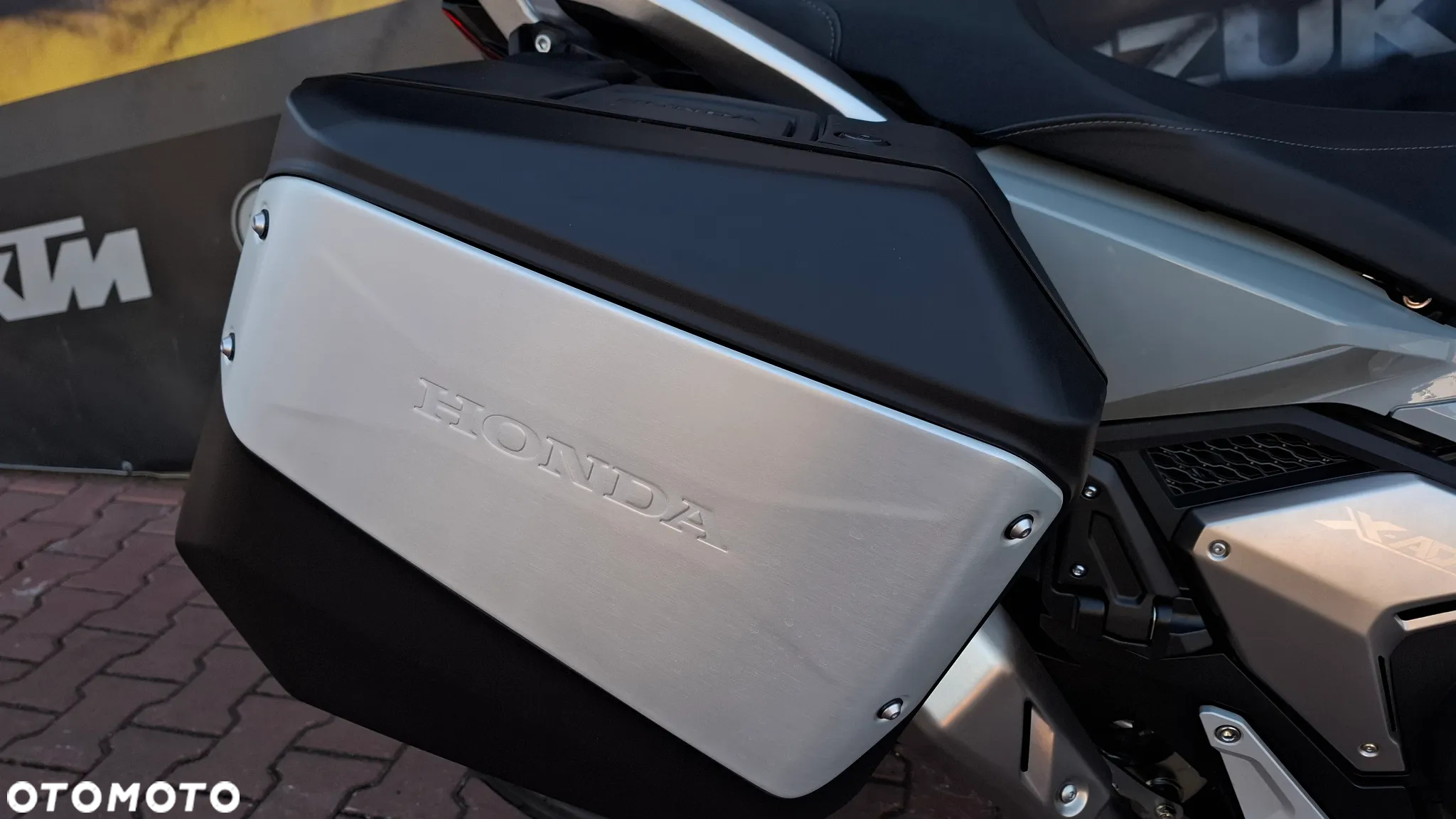 Honda X-ADV - 8