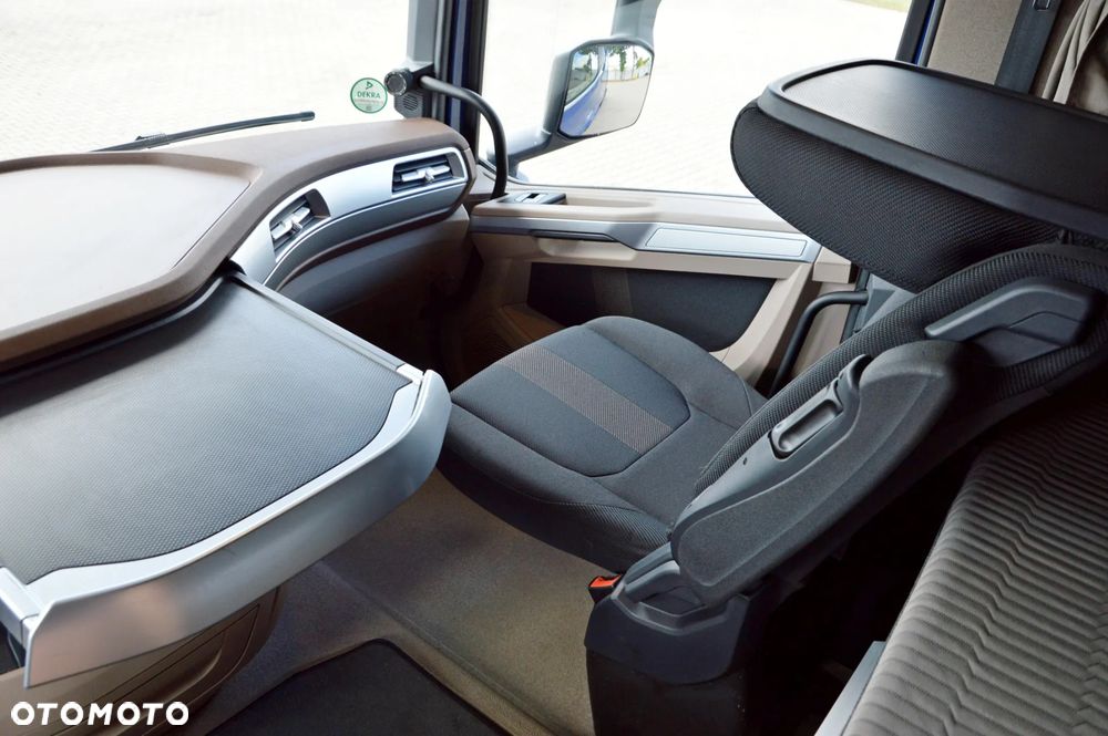DAF XG+ 530 / ZF INTARDER / SALONKA / KLIMA POST / FULL LED / ALUFELGI / KONTRAKT - 33