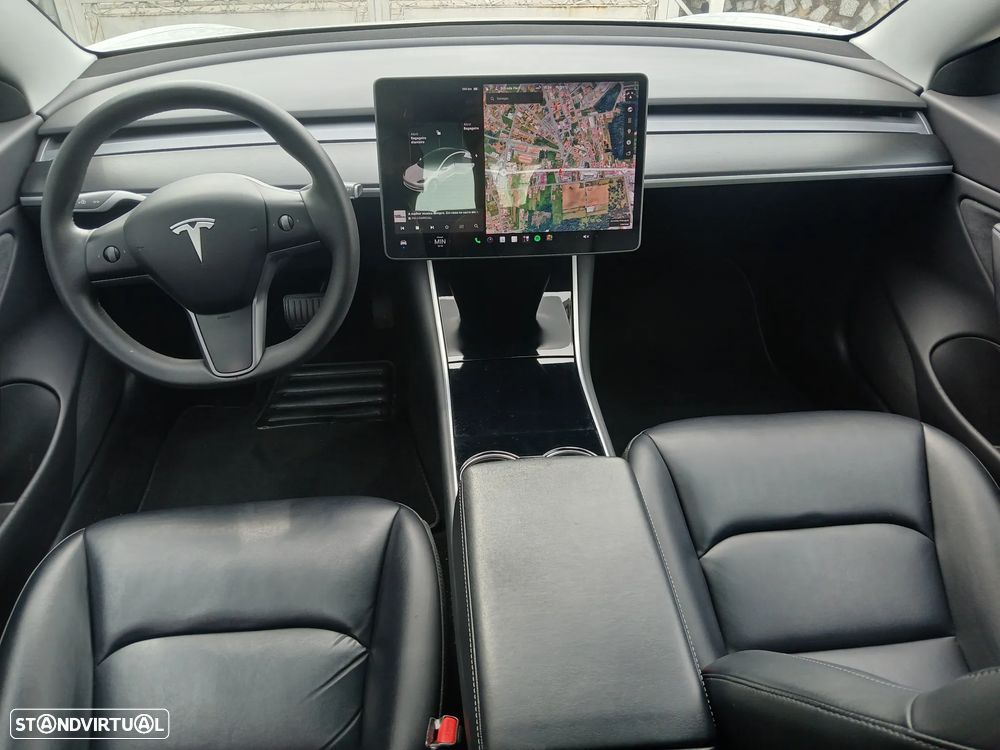 Tesla Model 3 - 13