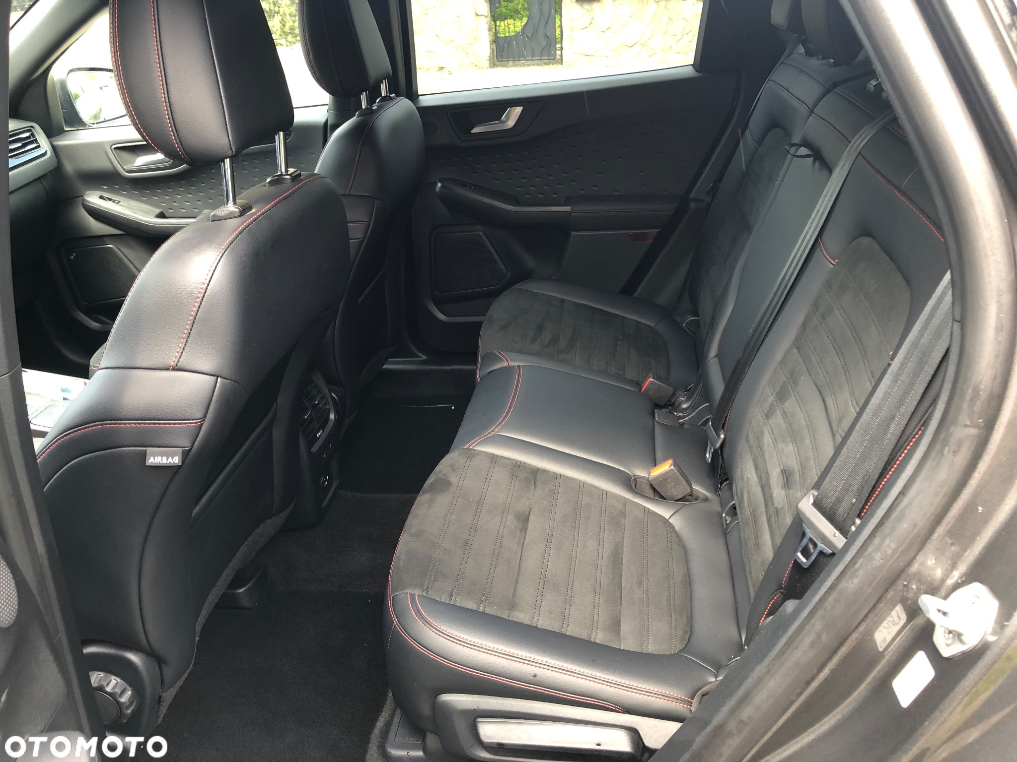 Ford Kuga 2.5P PHEV FWD ST-Line X - 17