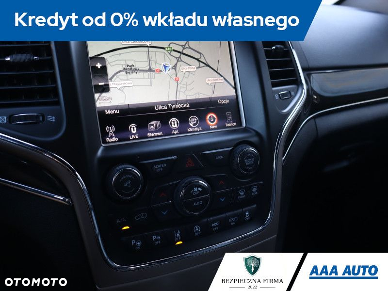 Jeep Grand Cherokee - 13