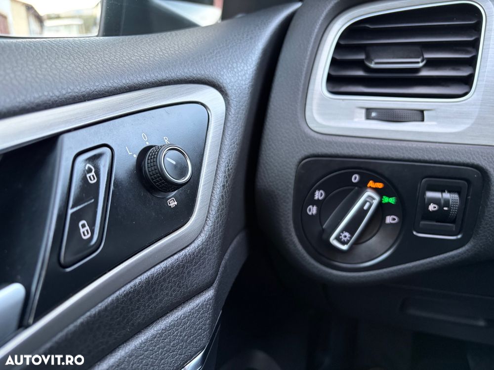 Volkswagen Golf - 19