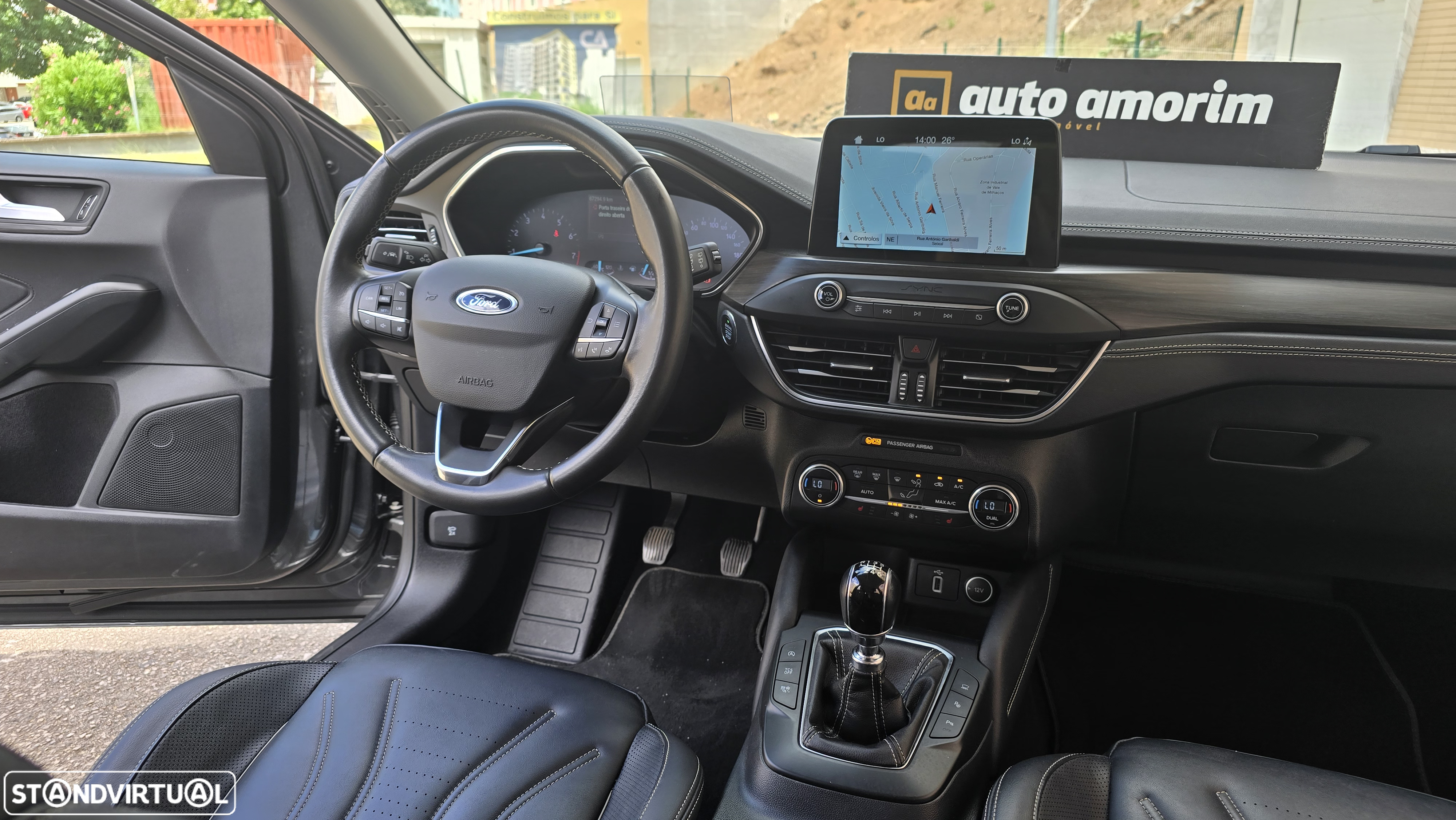 Ford Focus 1.5 EcoBoost Vignale - 26