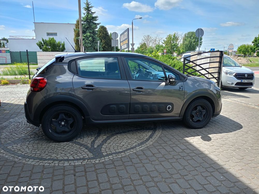 Citroën C3 Pure Tech 82 SHINE - 8