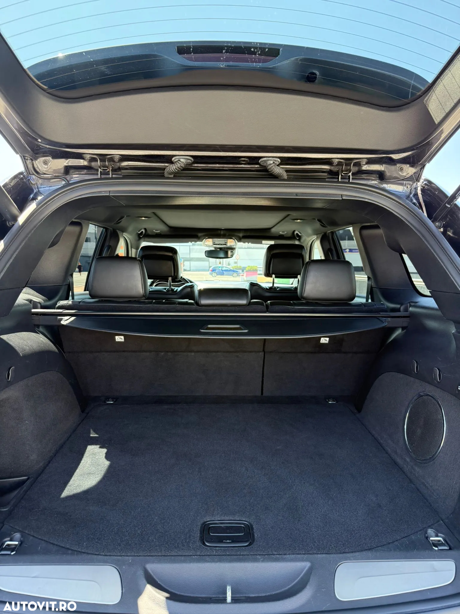 Jeep Grand Cherokee 3.0 TD AT Overland - 10