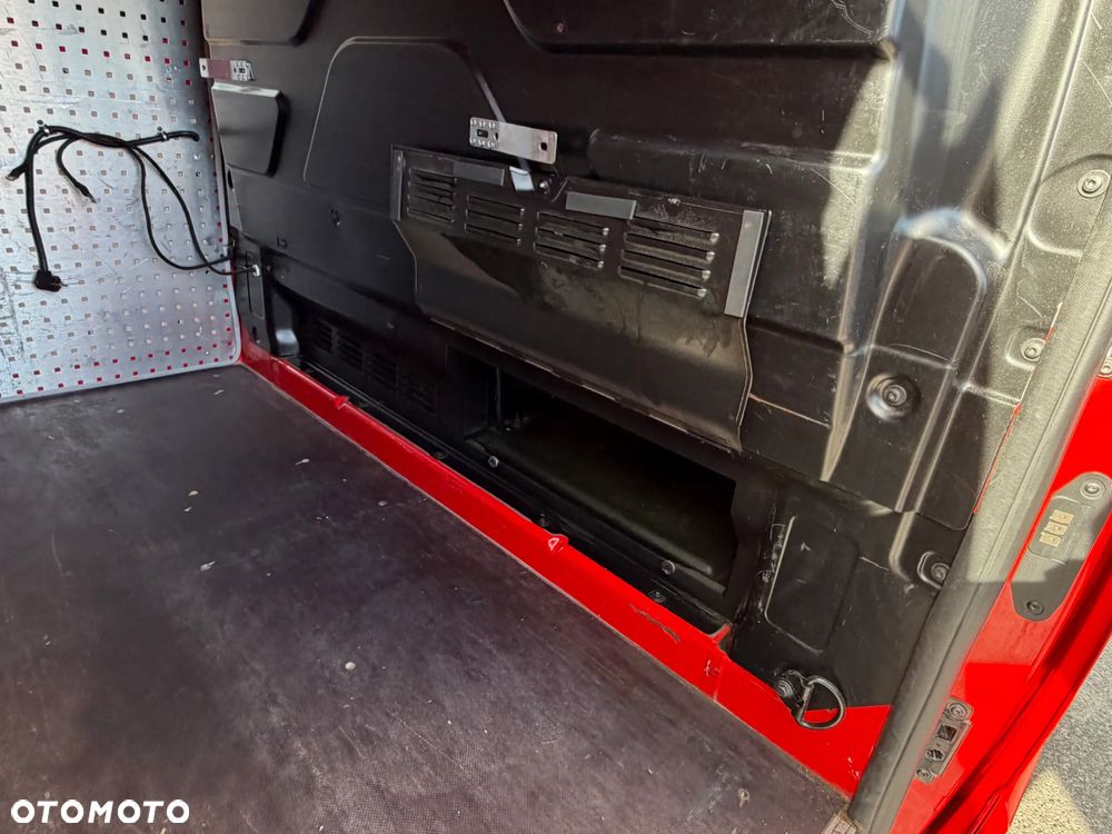 Ford TRANSIT CUSTOM - 34