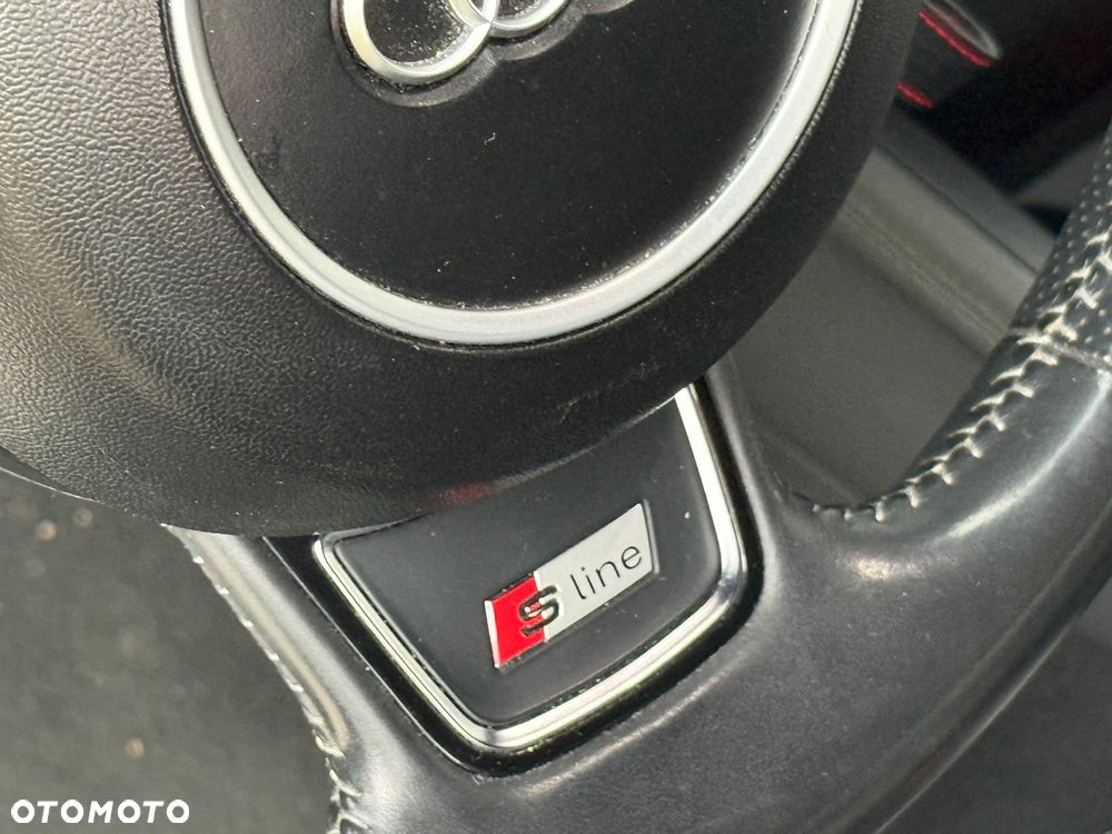 Audi A1 Sportback 1.4 TFSI S tronic S line edition m S line Sportpaket - 23
