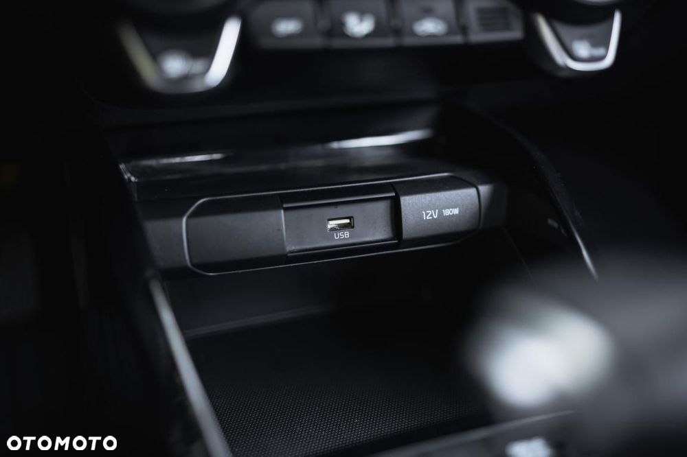 Kia Stonic - 18