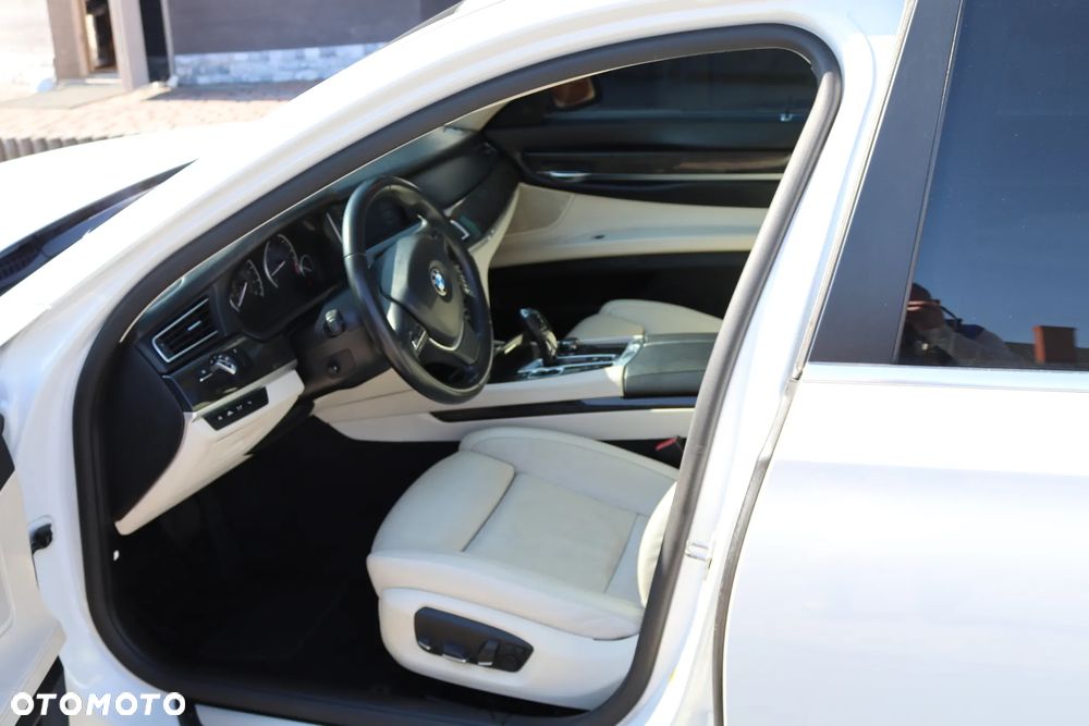 BMW Seria 7 750Li - 14