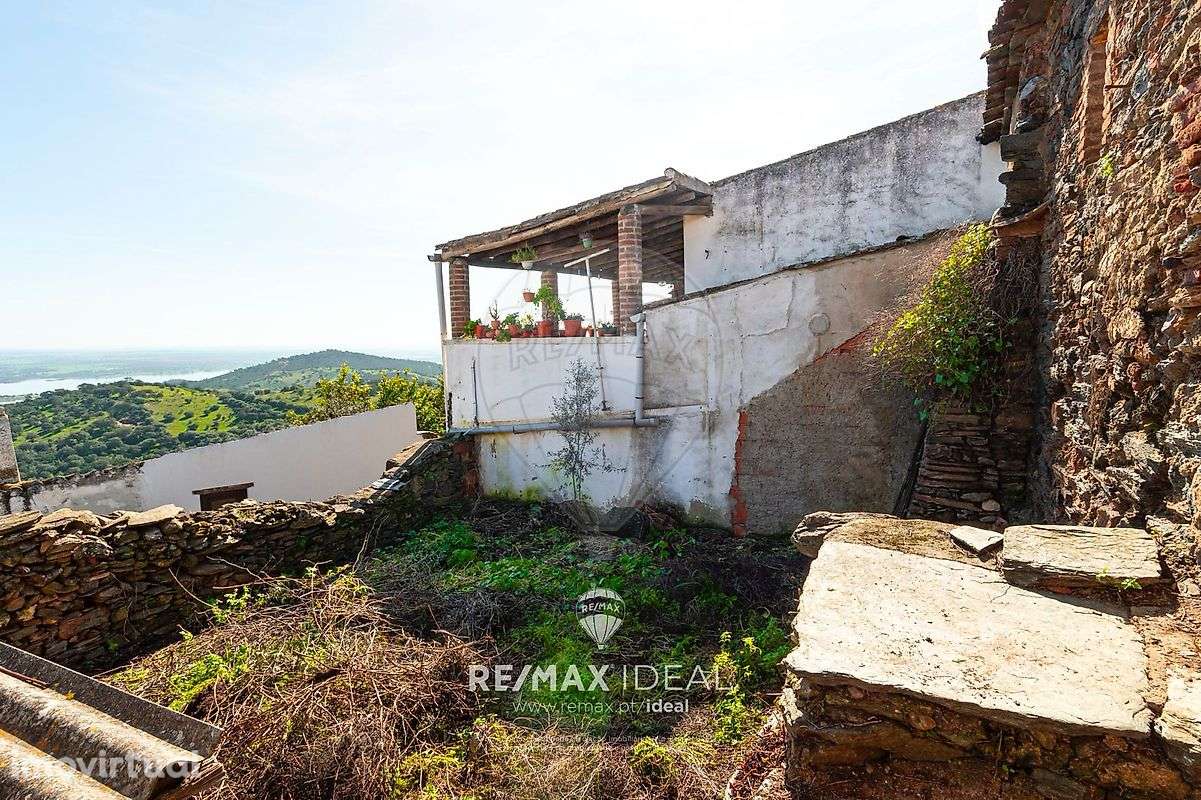 Moradia T1 para venda - Grande imagem: 3/22