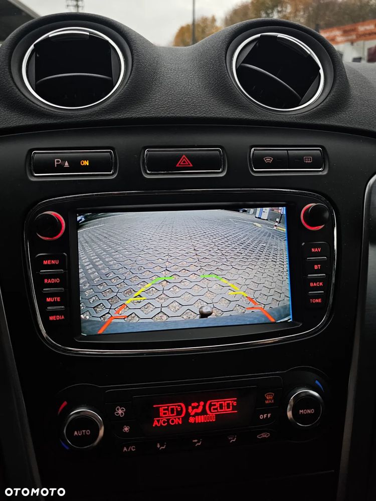 Ford Mondeo Turnier 2.0 TDCi Ambiente - 10