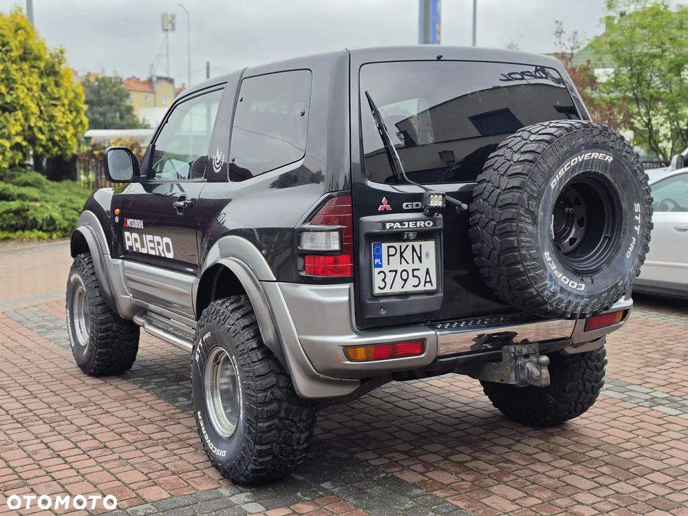 Mitsubishi Pajero - 5