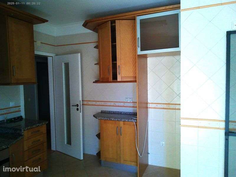 ALUGO Aparamento  em Ferreira Zêzere  T2 - Grande imagem: 2/12