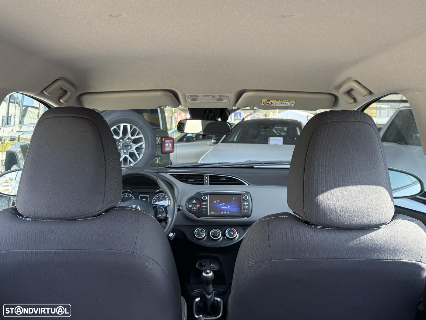 Toyota Yaris 1.0 VVT-i Comfort Plus - 34