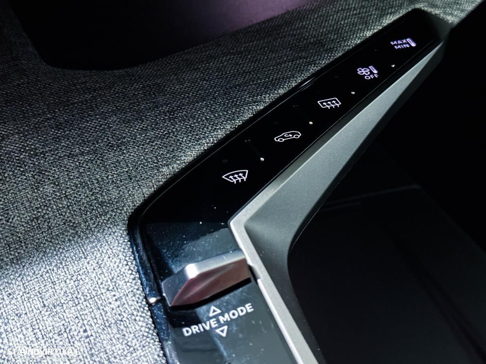 Peugeot E-3008 73 kWh GT - 42