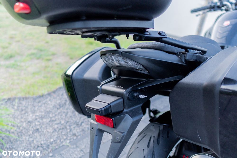 Honda CBF - 32