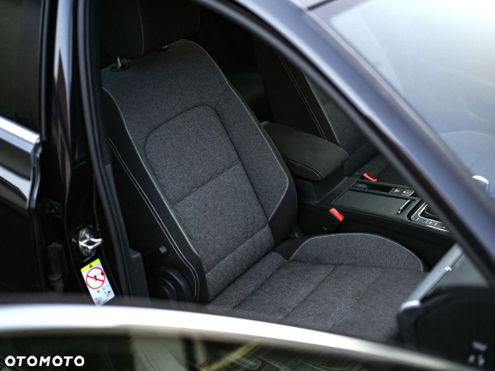 Volkswagen Passat 2.0 TDI SCR DSG Comfortline - 13