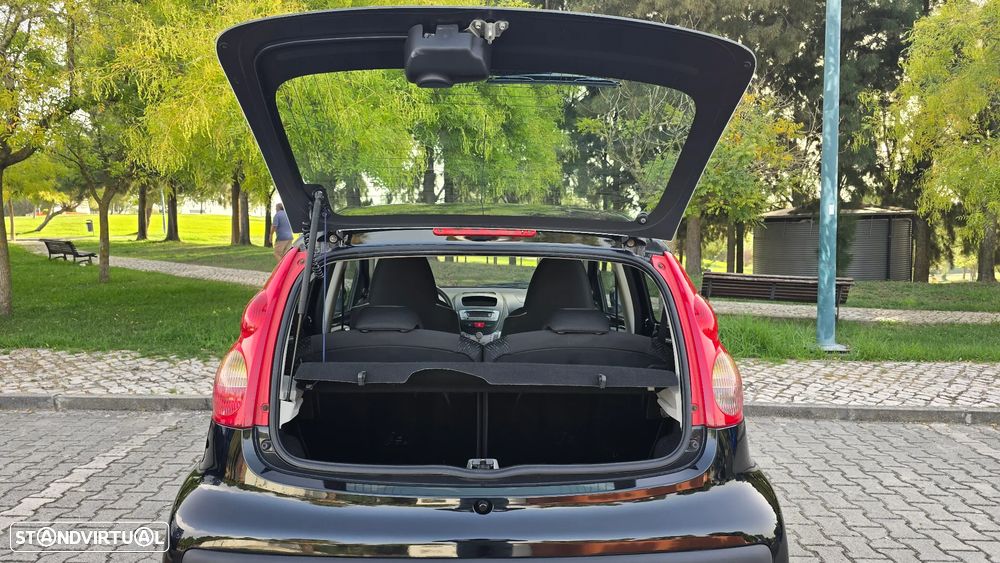 Peugeot 107 1.0 Urban - 45