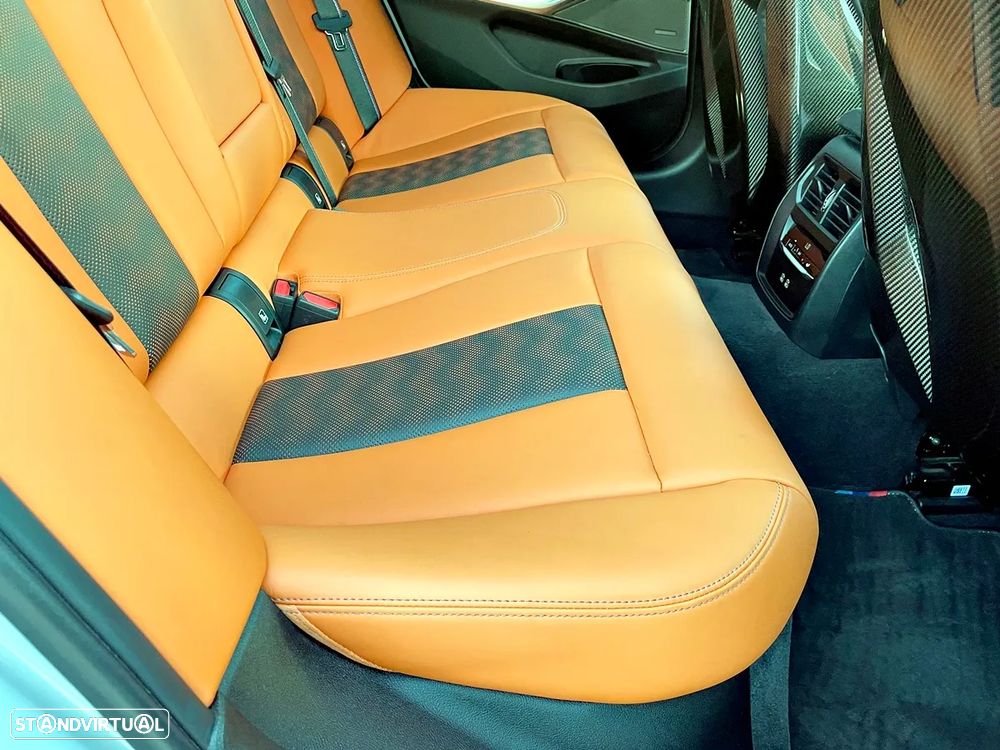BMW M3 Competition M xDrive - 38