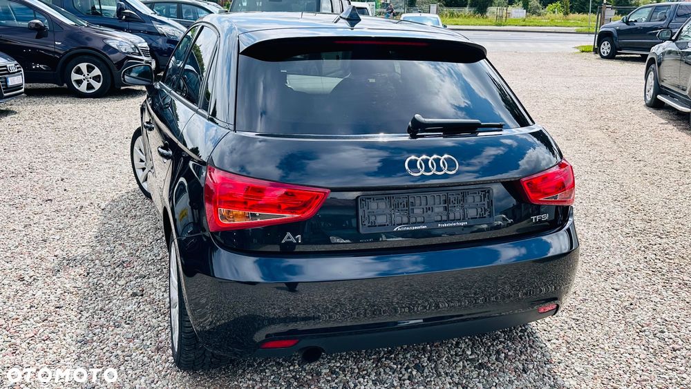 Audi A1 ver-1-2-tfsi-attraction - 10