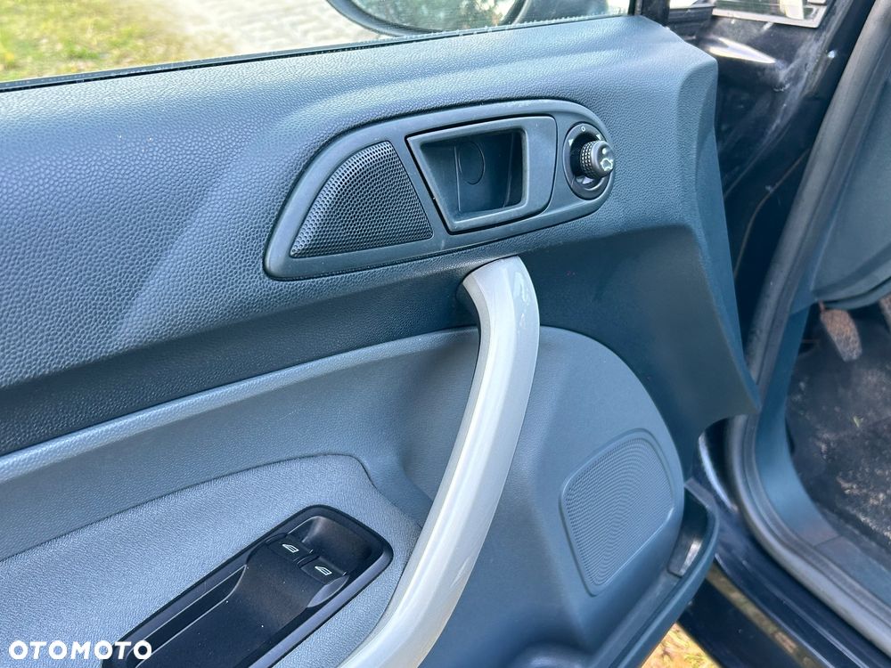 Ford Fiesta 1.4 Platinium X - 12