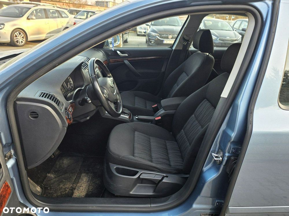 Skoda Octavia 1.8 TSI Elegance DSG - 9