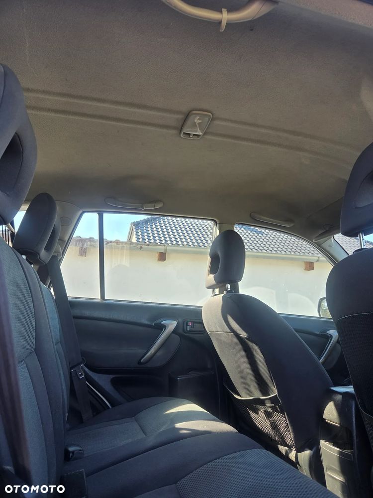Toyota RAV4 2.0 D-4D 4x4 - 7