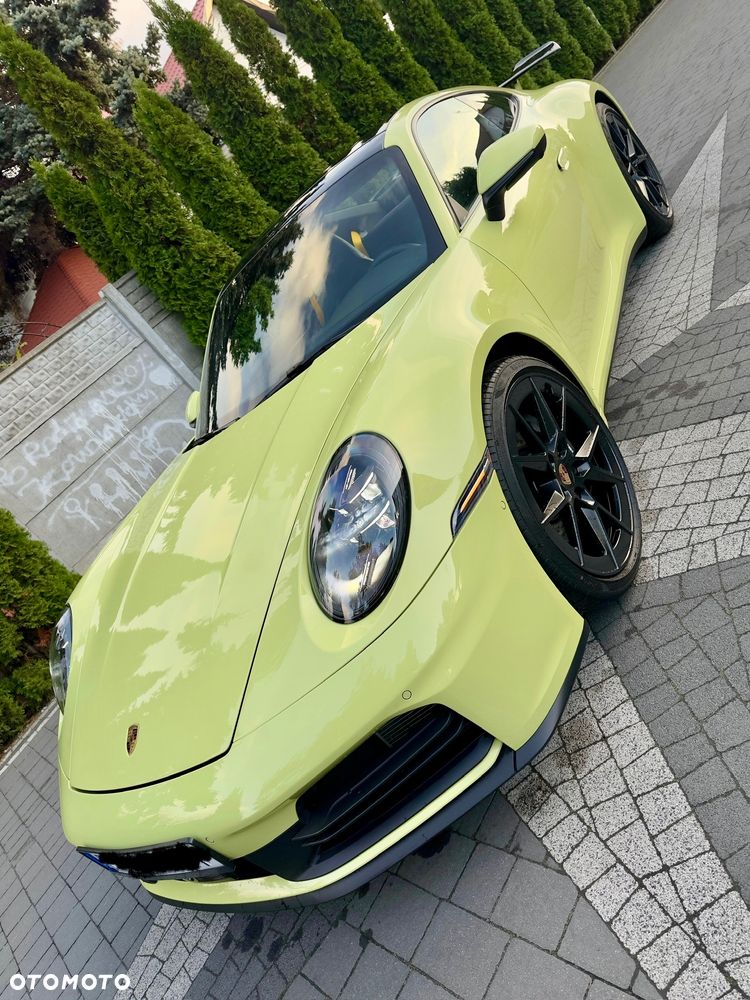 Porsche 911 Carrera - 29