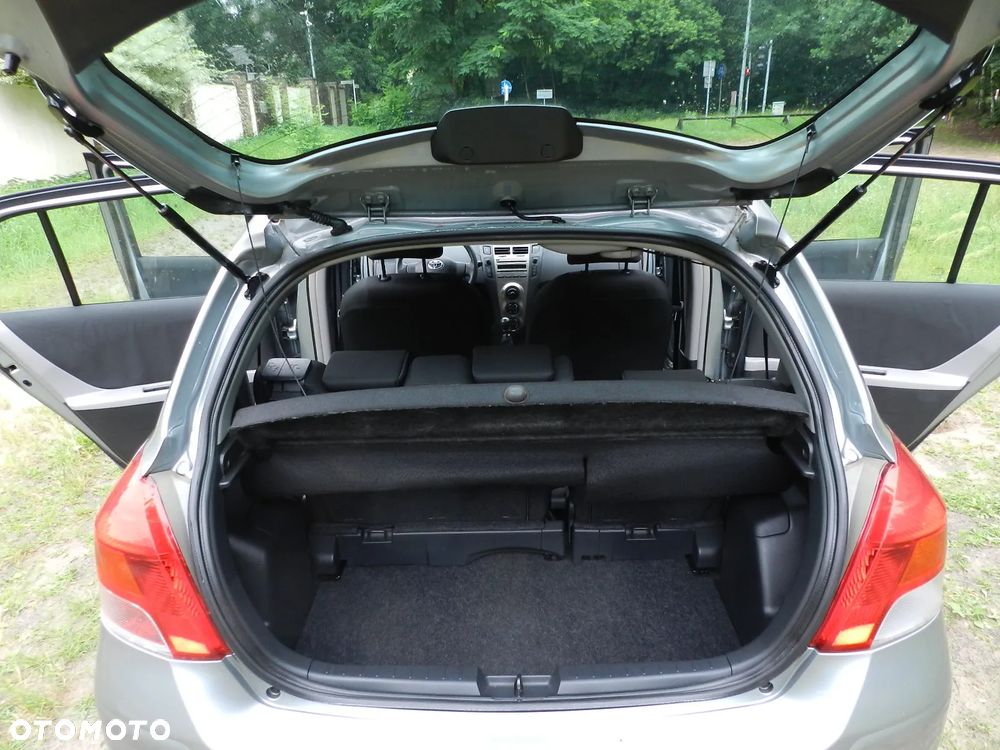 Toyota Yaris - 13