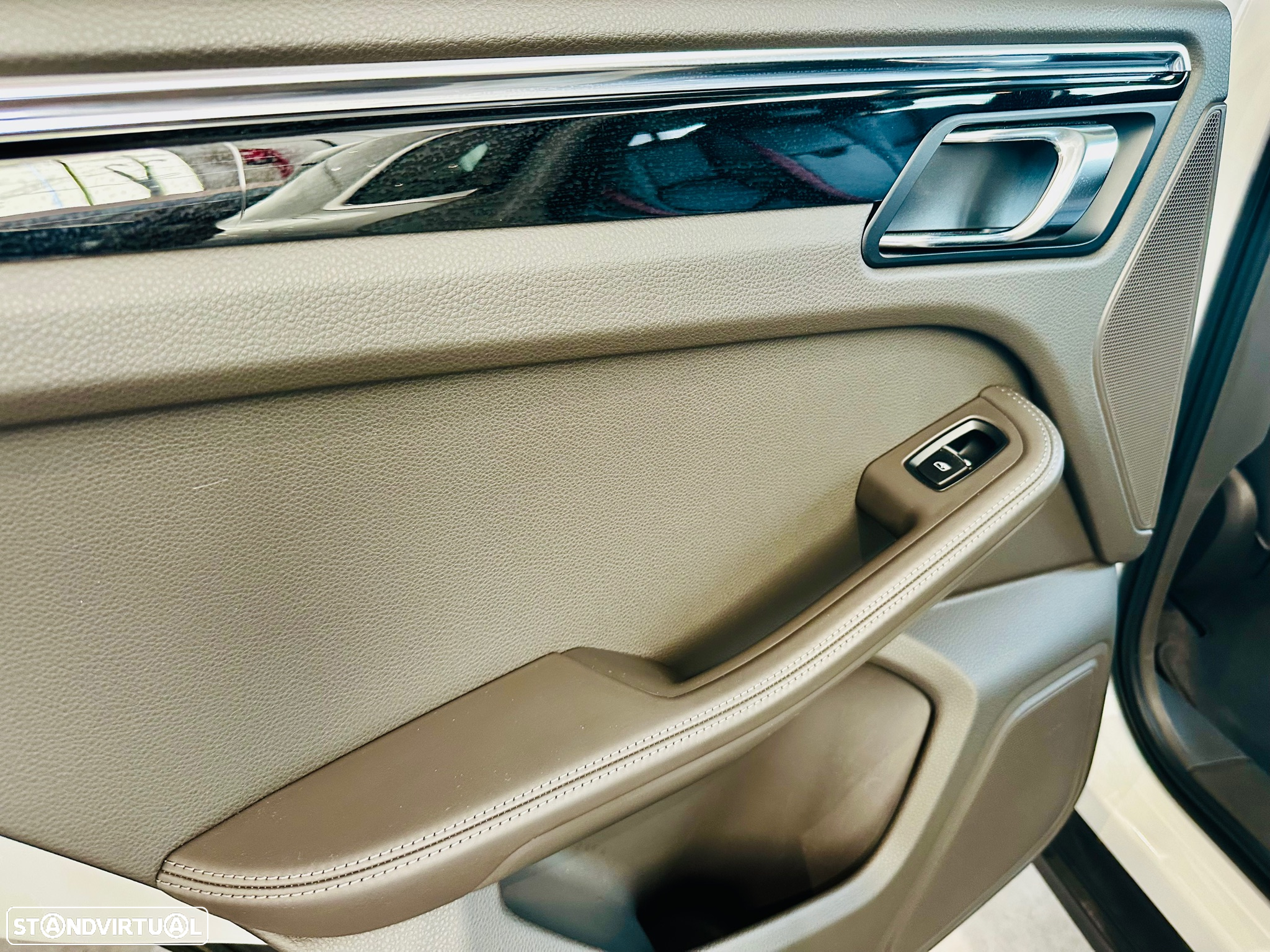 Porsche Macan - 23