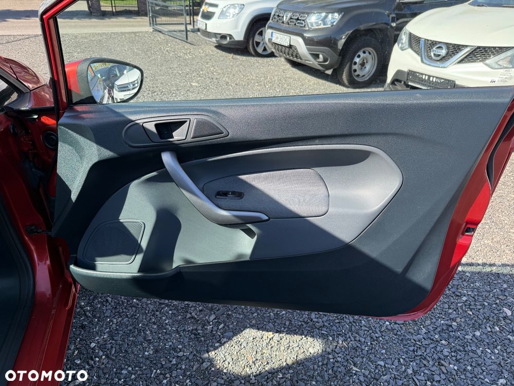 Ford Fiesta 1.4 Autom Ghia - 12