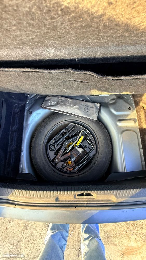 Peugeot 207 1.4 VTi Sportium - 8