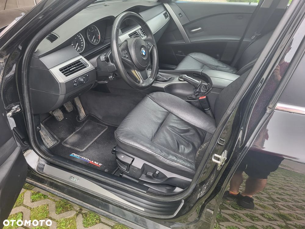 BMW Seria 5 520d - 7