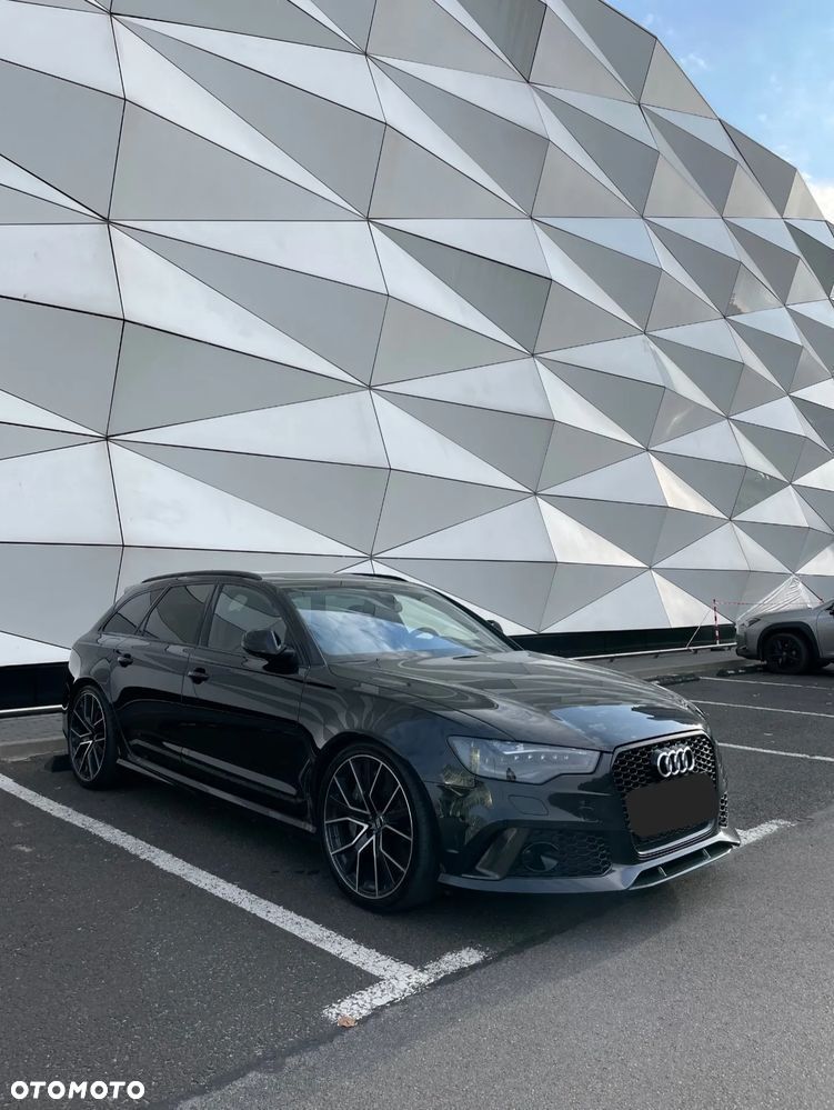 Audi RS6 Avant - 8