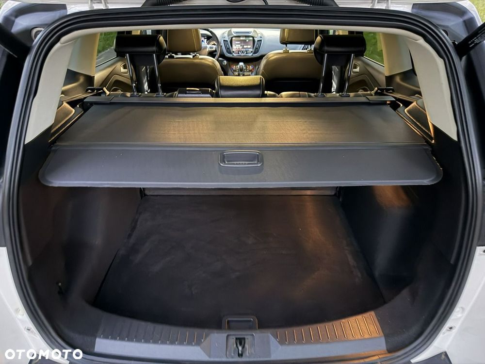 Ford Kuga - 25