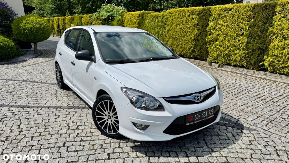 Hyundai i30 1.4 Intro Edition - 1
