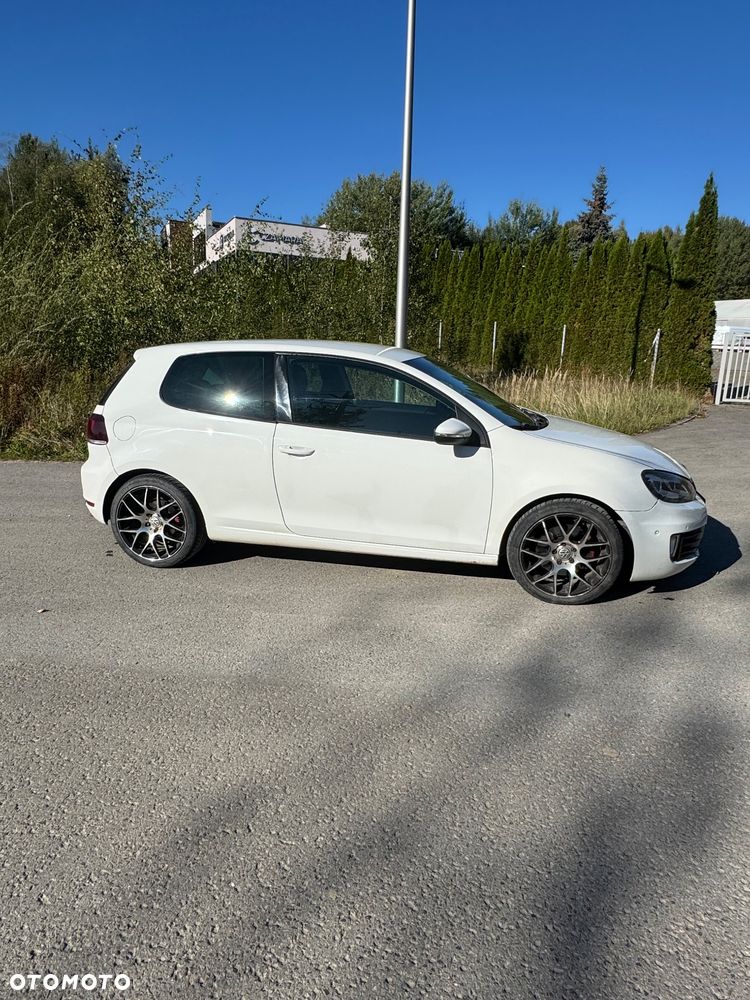 Volkswagen Golf - 4