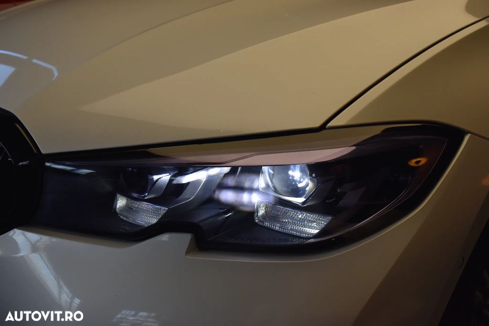BMW Seria 3 320d AT MHEV - 30