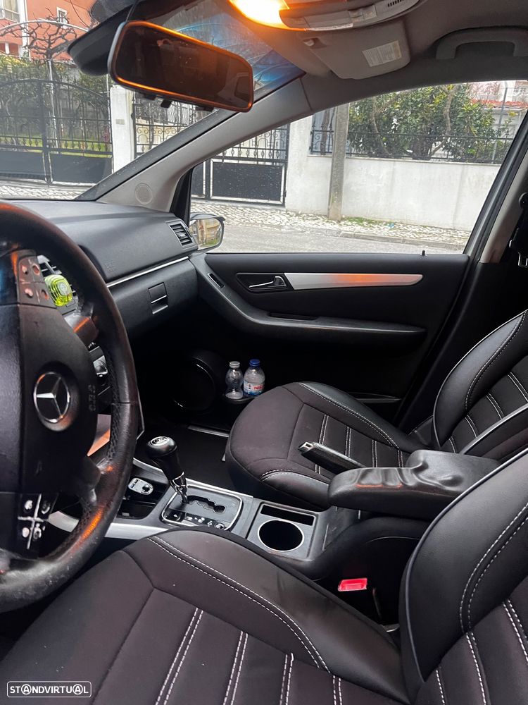 Mercedes-Benz B 200 CDI Autotronic - 18